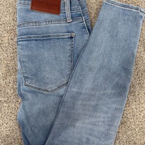 Lucky Brand Mid Rise Light Blue Denim